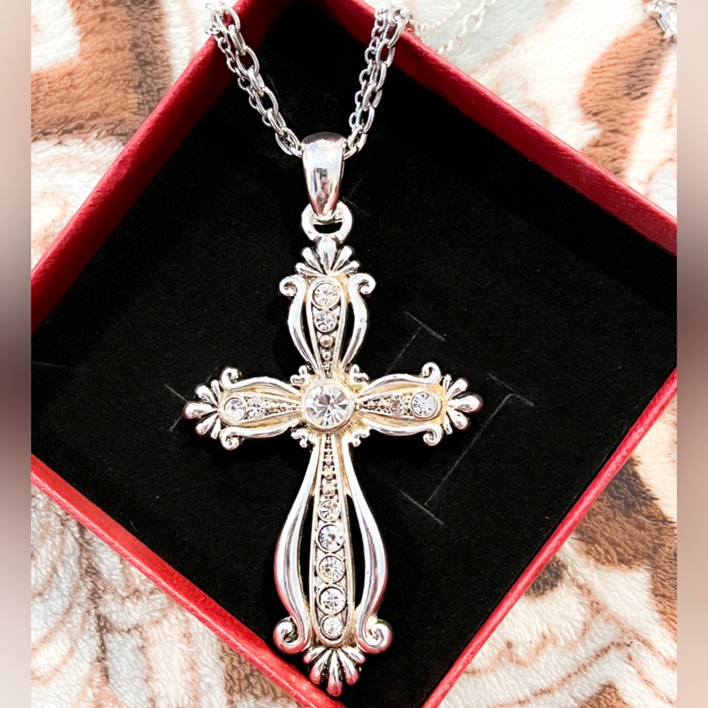Adjustable Double Chain Rhinestone & Silver Cross Pendant Necklace Lobster Claw